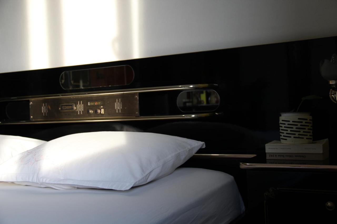 Apartamento Cozy Big With Balcony Tirana